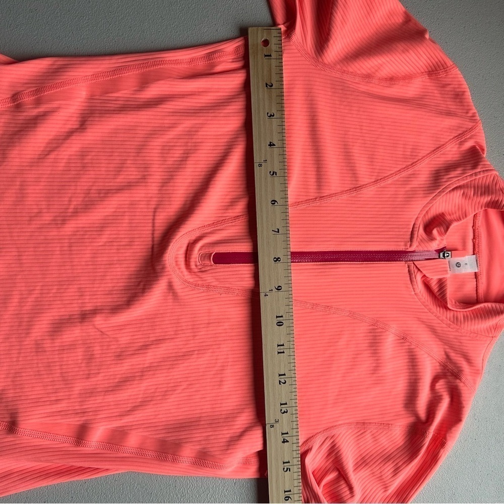 Lululemon women’s long sleeve top - Picture 12 of 13